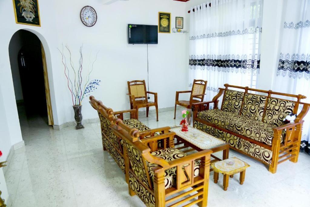Indusara Villa เบนโตตา ภายนอก รูปภาพ